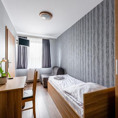 Bed and Breakfast Sleep&Go Люблинец Экстерьер фото