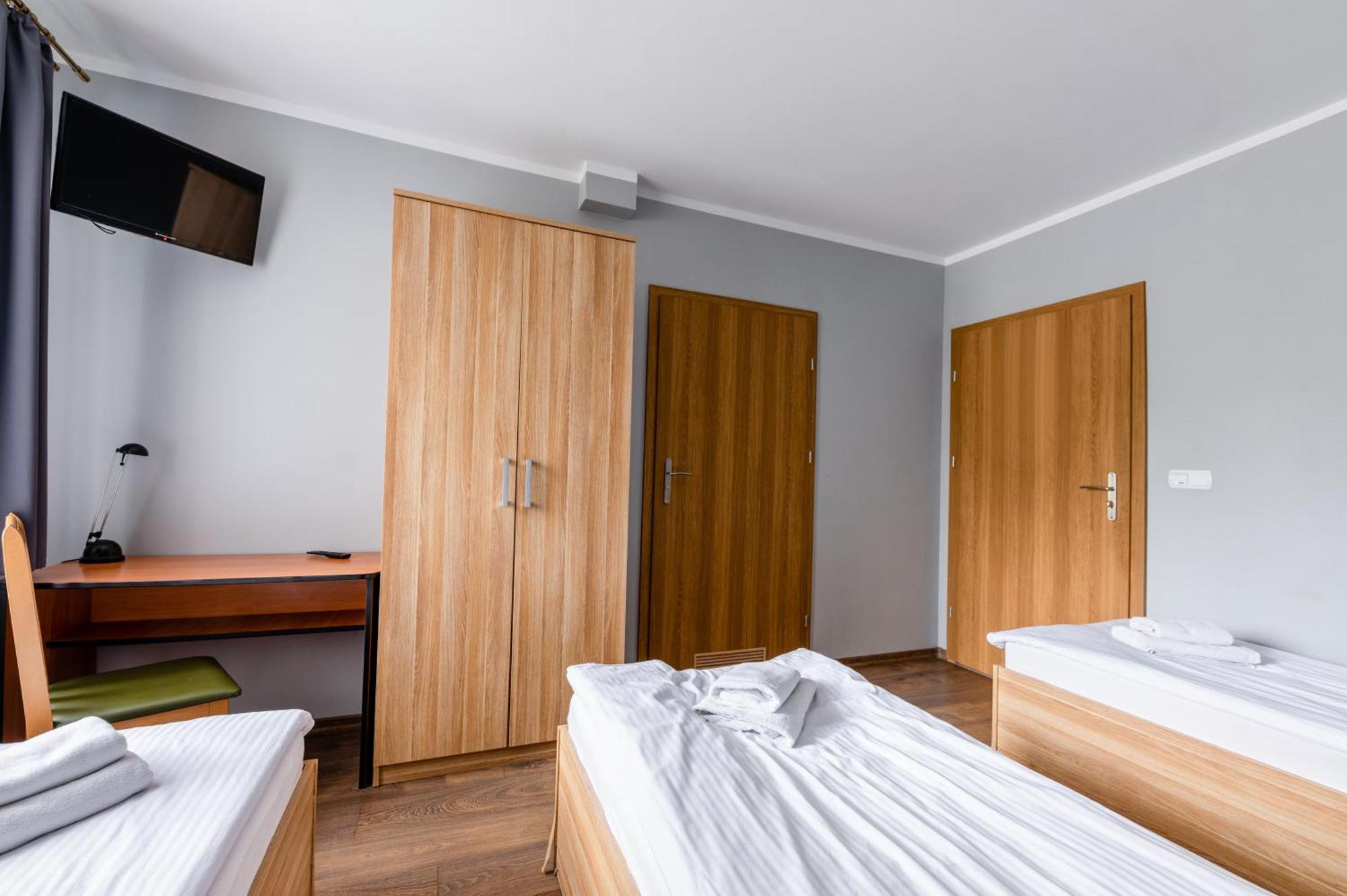 Bed and Breakfast Sleep&Go Люблинец Экстерьер фото