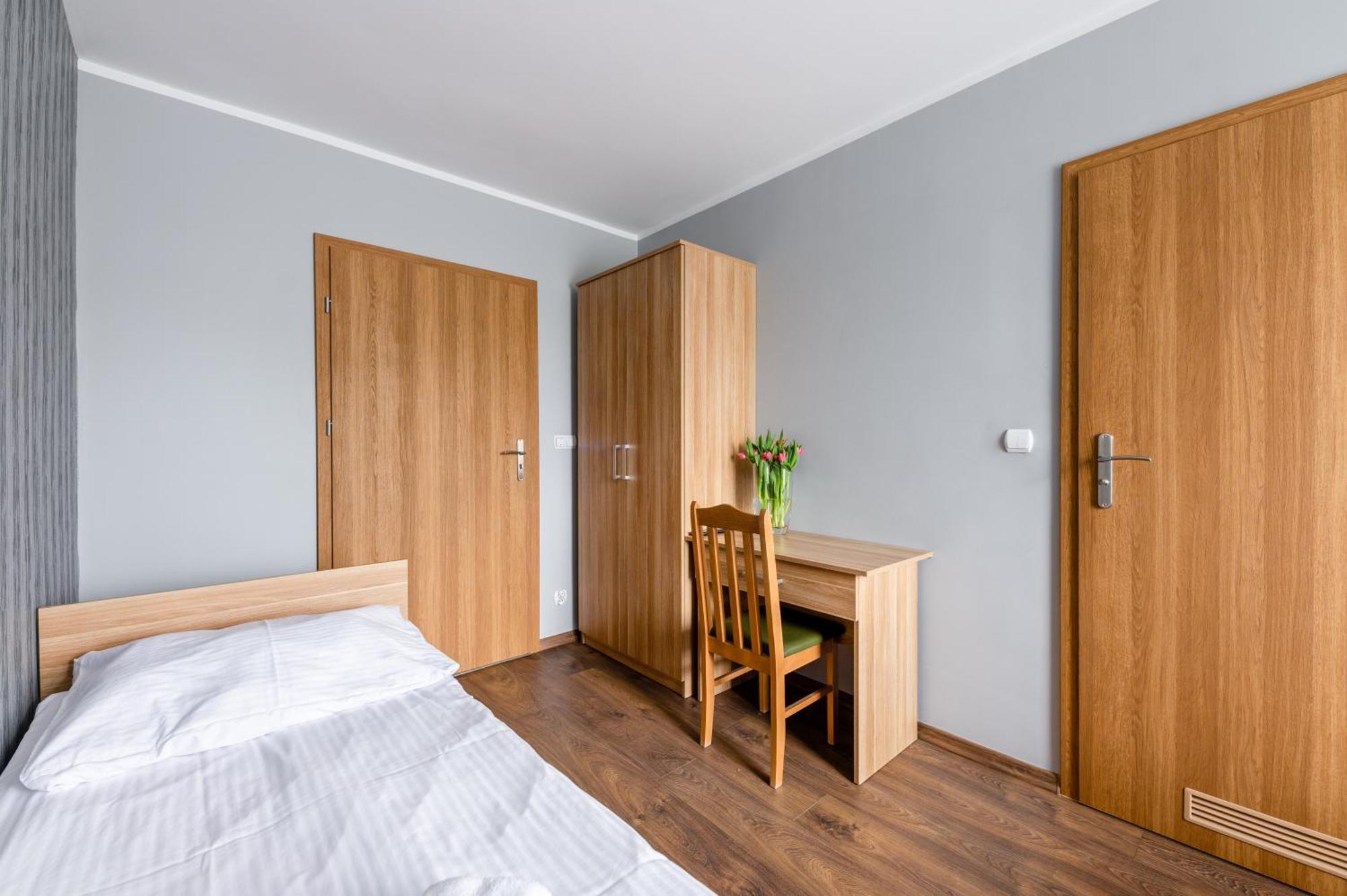 Bed and Breakfast Sleep&Go Люблинец Экстерьер фото