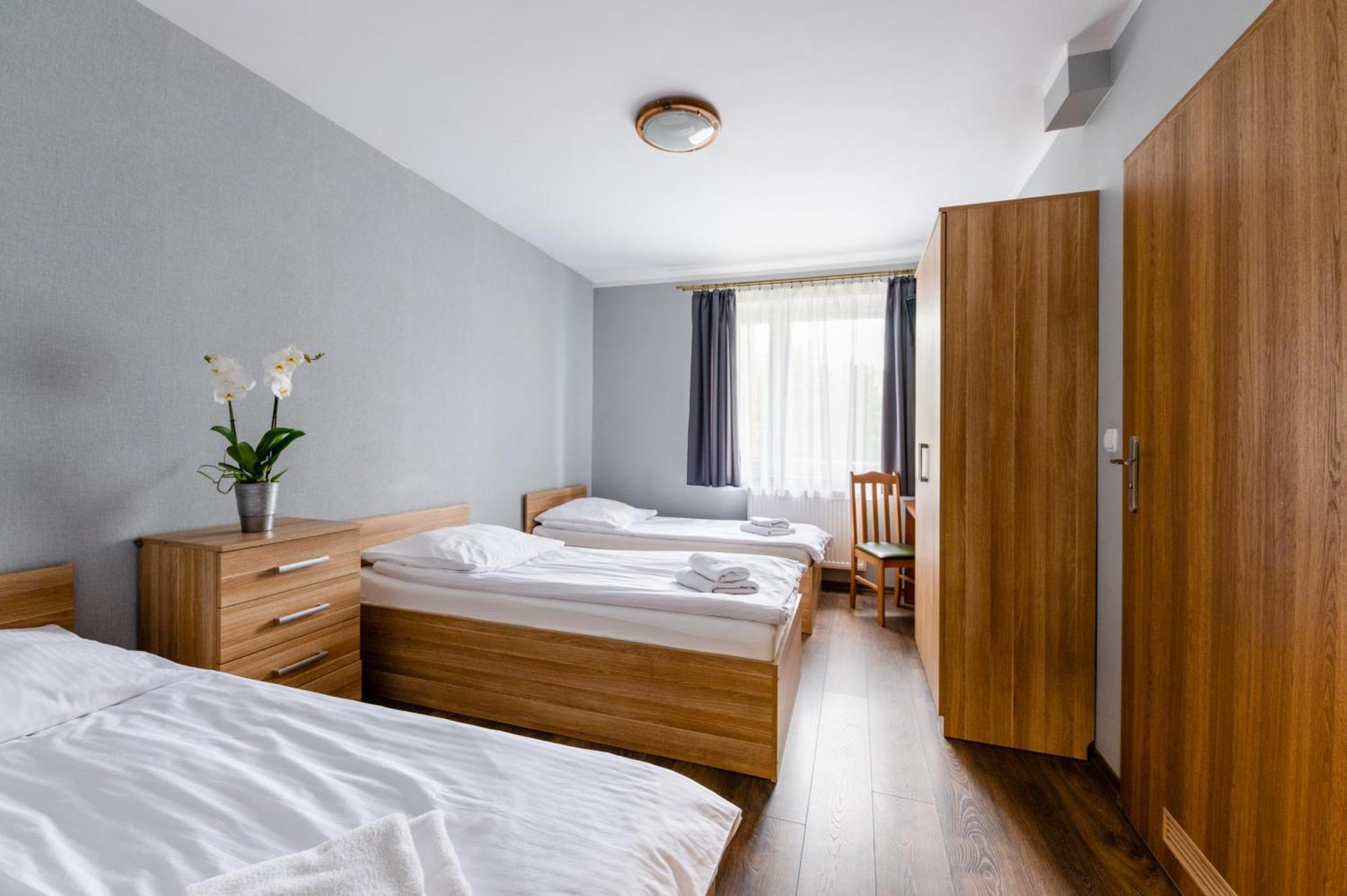 Bed and Breakfast Sleep&Go Люблинец Экстерьер фото