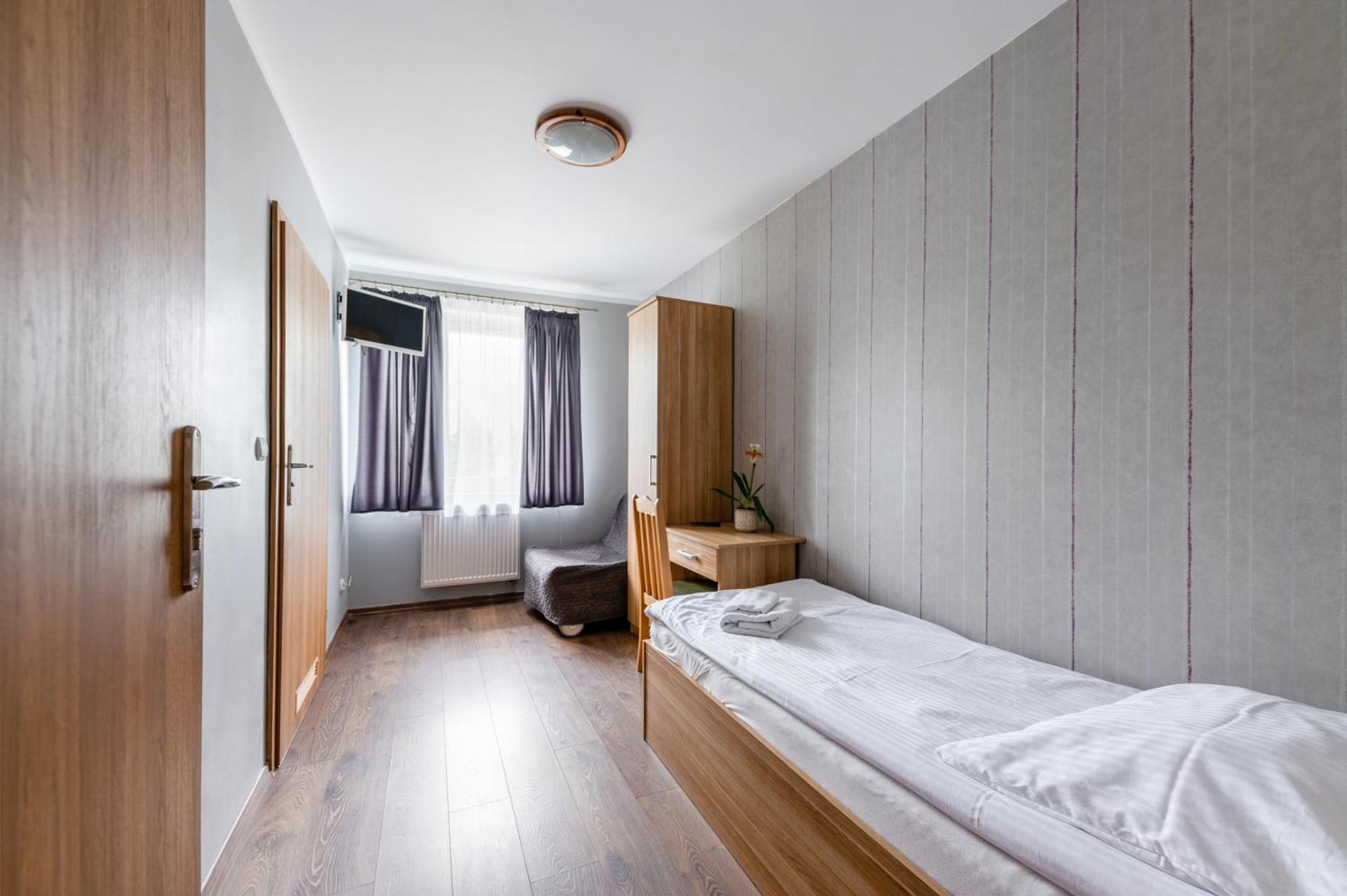 Bed and Breakfast Sleep&Go Люблинец Экстерьер фото