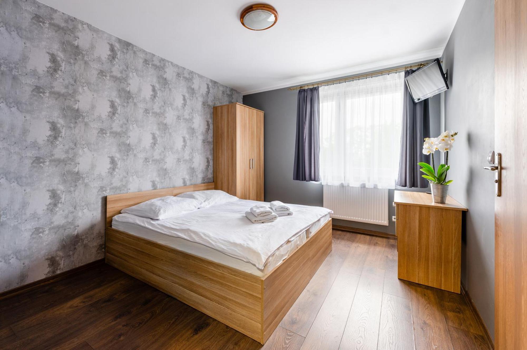 Bed and Breakfast Sleep&Go Люблинец Экстерьер фото