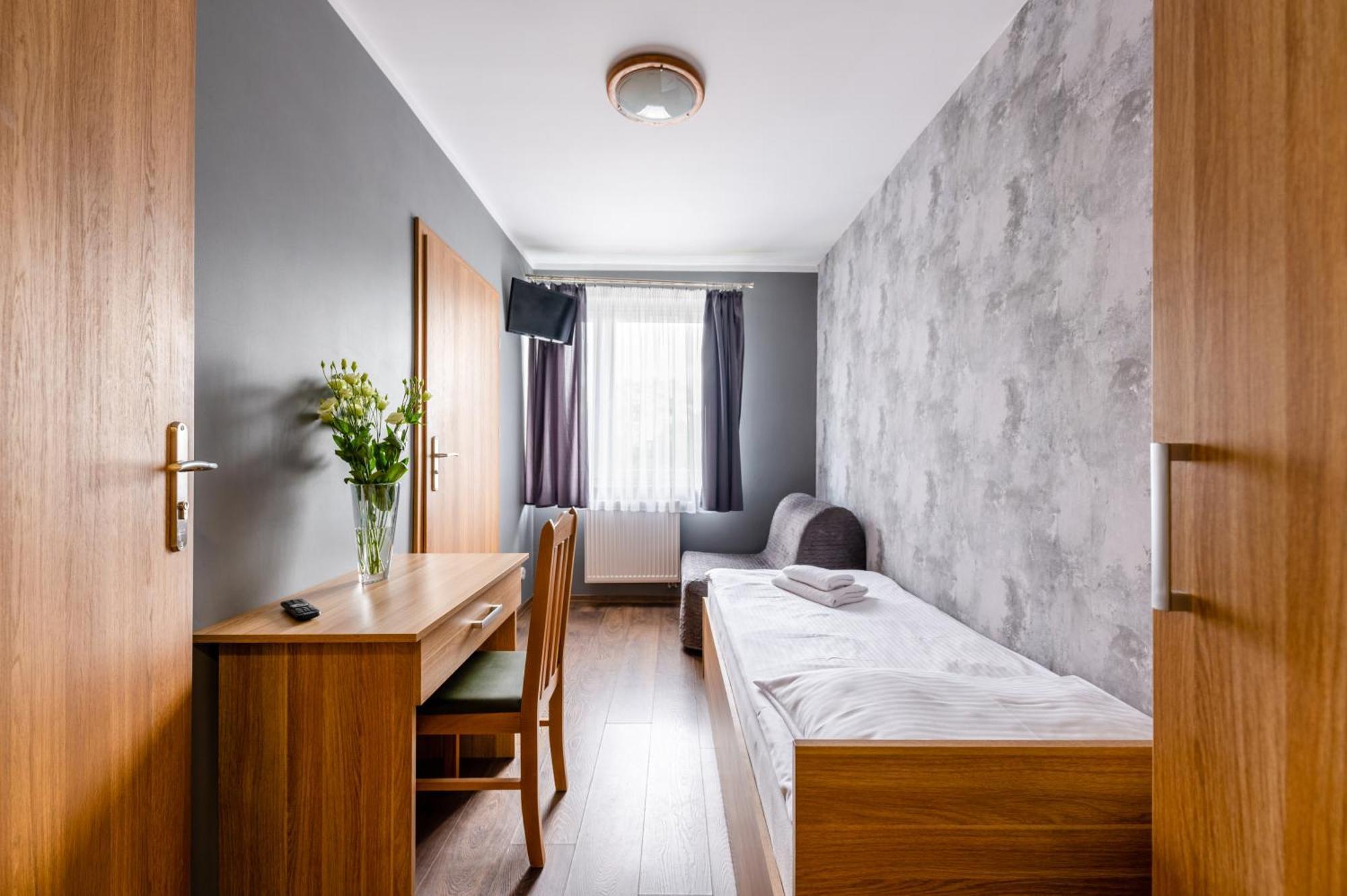 Bed and Breakfast Sleep&Go Люблинец Экстерьер фото