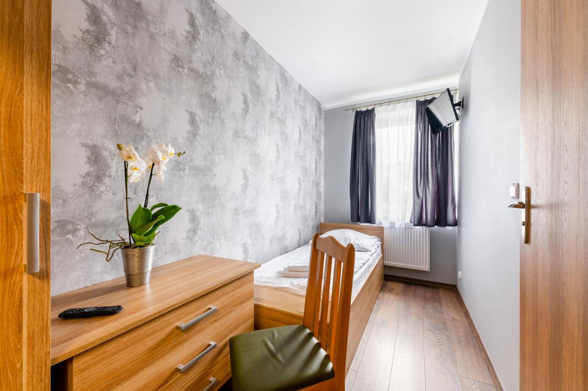 Bed and Breakfast Sleep&Go Люблинец Экстерьер фото