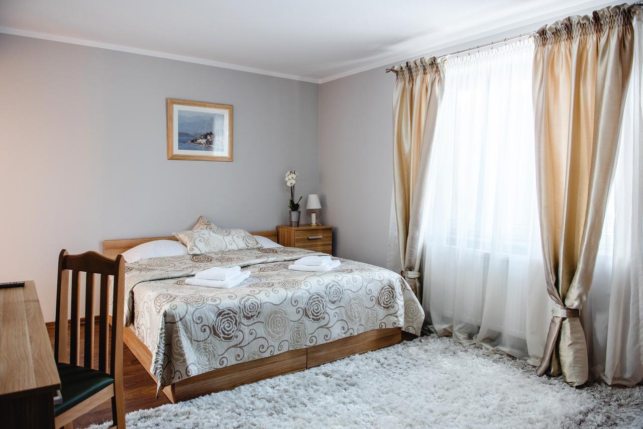 Bed and Breakfast Sleep&Go Люблинец Экстерьер фото